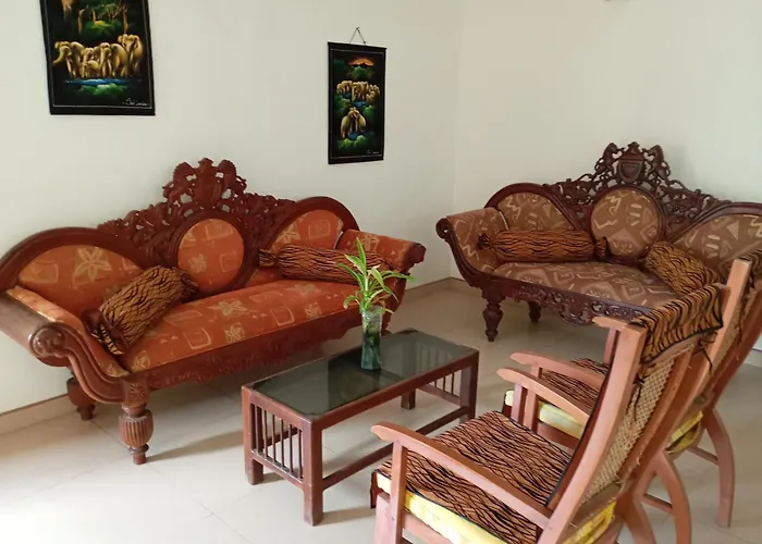 Larn'S Villa Hotel & Apartment